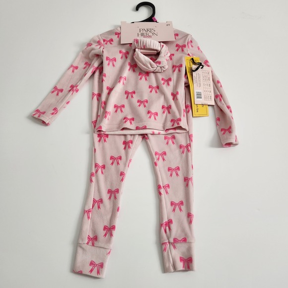 Paris Hilton Other - NWT Toddler Girls 2T Pink Velour Bow Pajama Sleepwear 3 Piece Set‎